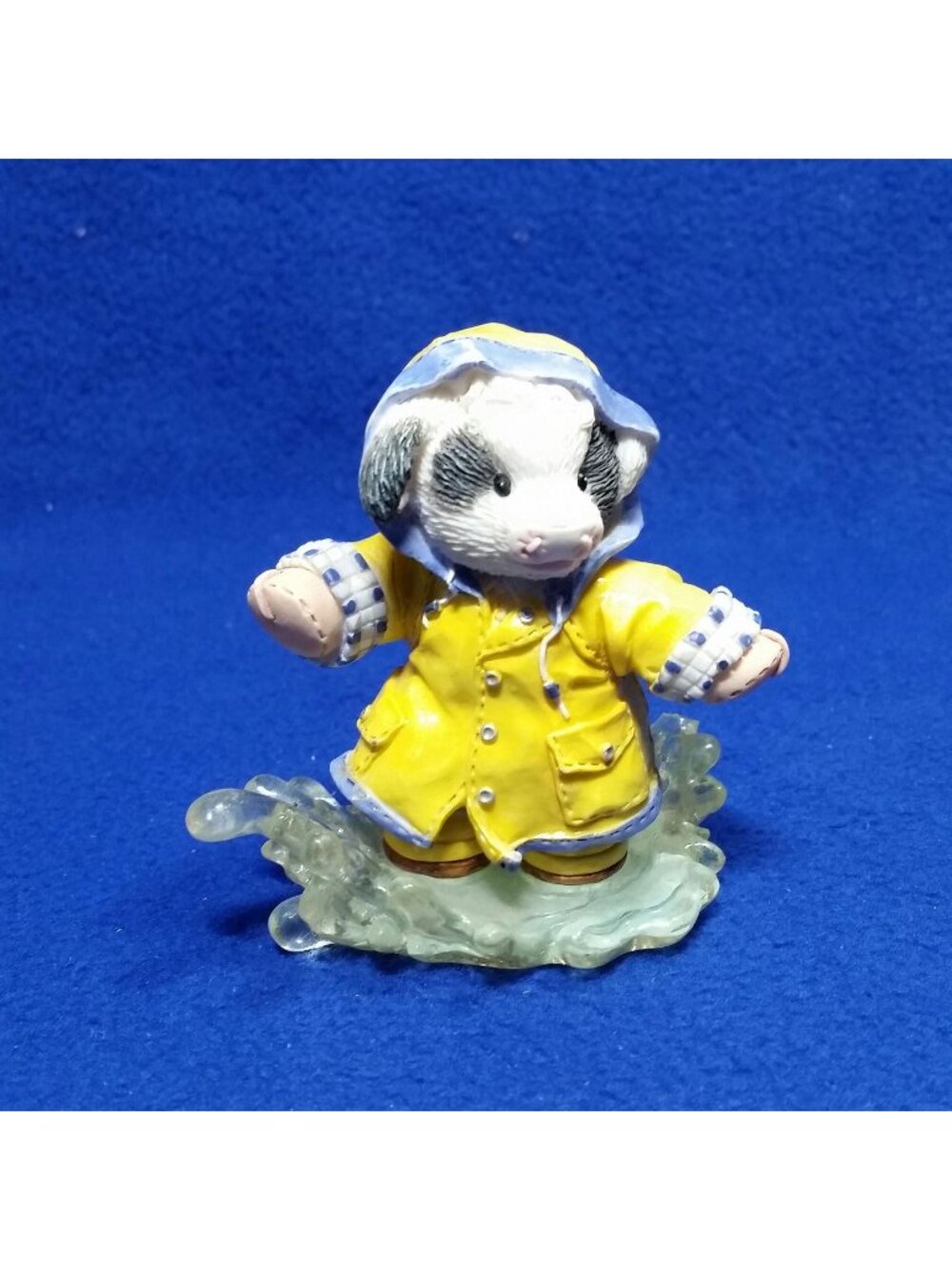 Mary's Moo Moos Mooing In The Rain Figurine 296848 Cow In Jumping In Puddle